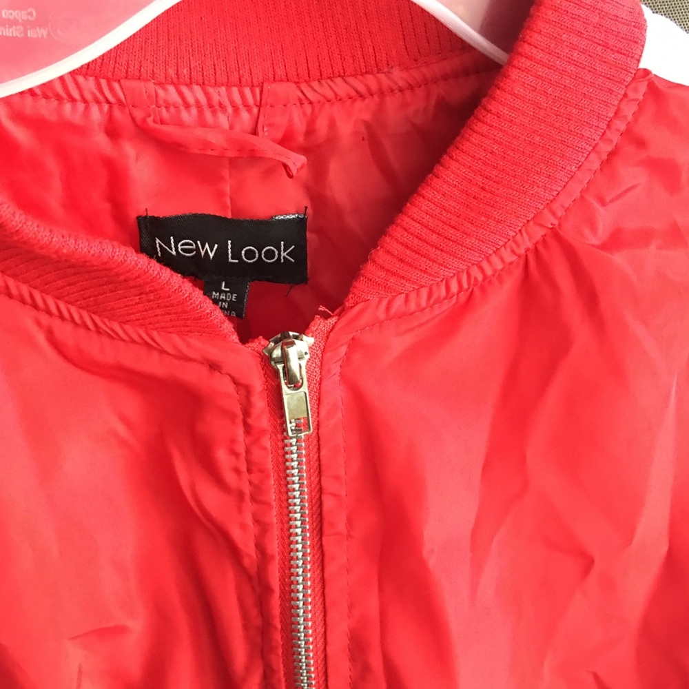 Red jacket - Picture 3 of 3